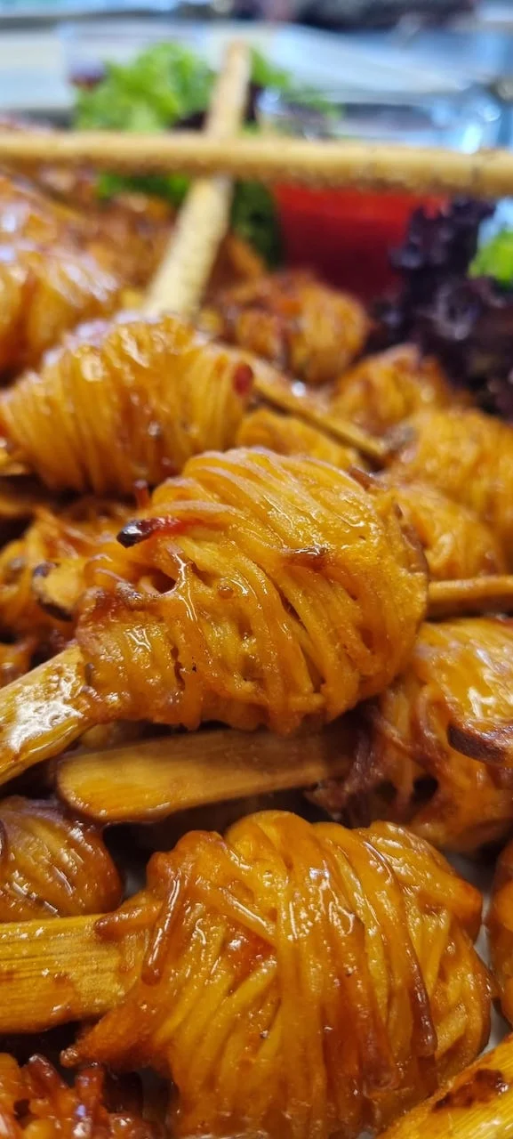 Gegrillter Lachs und Gemüse von Aroma Catering