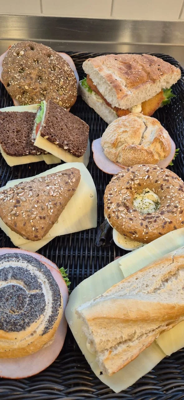 Donuts und Brötchen von Aroma Catering  